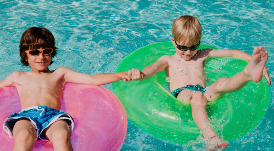 Aqua Leisure Pools preview of kids in pool